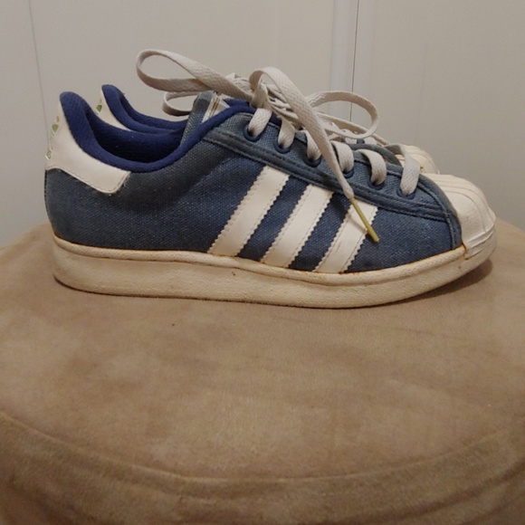classic shell toe adidas